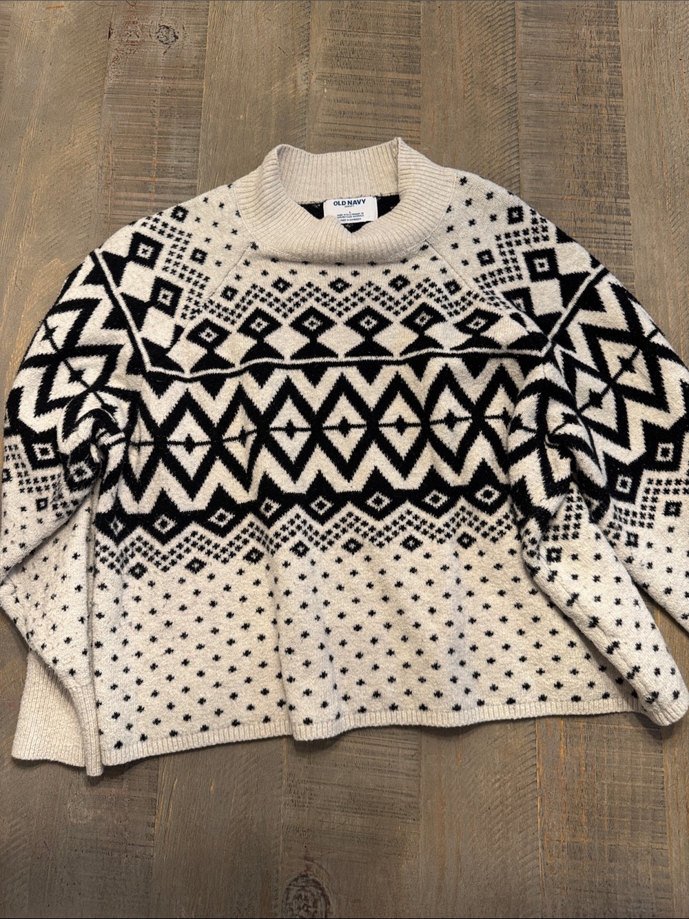 Old Navy Cream & Black Geometric Turtleneck Sweater